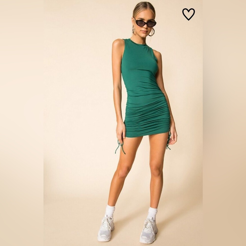 Superdown Cory Ruched side dress in green